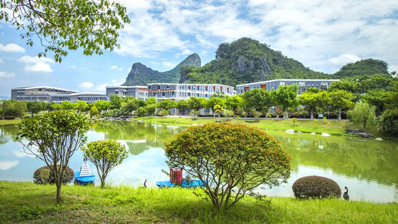 上海继电器公司报价明细：揭秘继电器选型的关键因素**